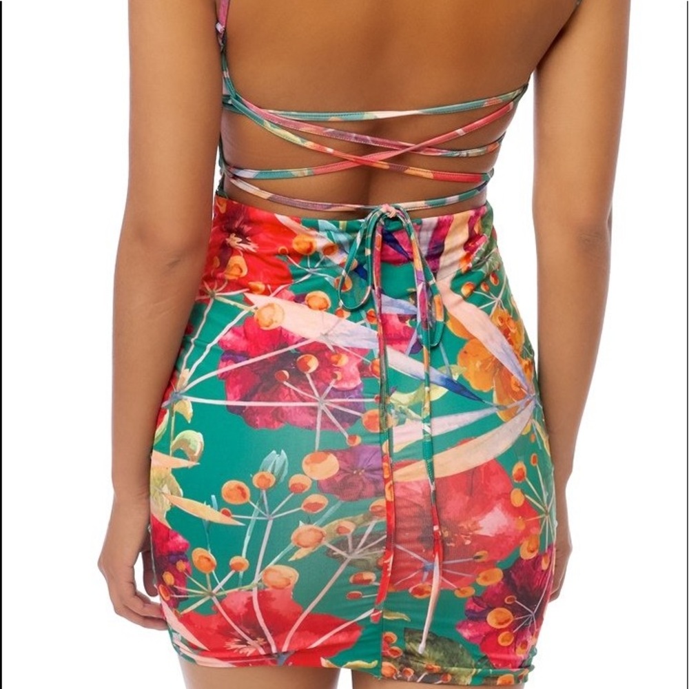 🌺LAST ONE🌺 Soft Jersey Floral Mini Bodycon Dress (A) - Picture 3 of 5